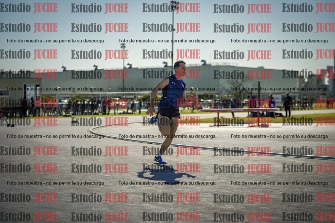Fotos de los 400 m llanos de varones