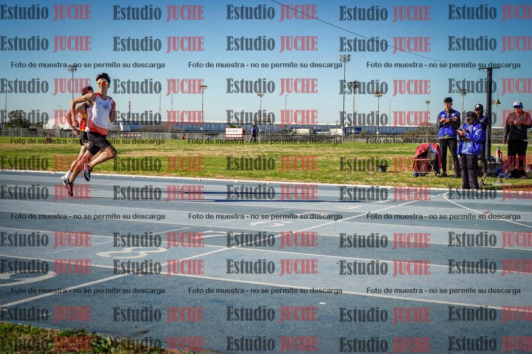 Fotos de los 400 m llanos de varones