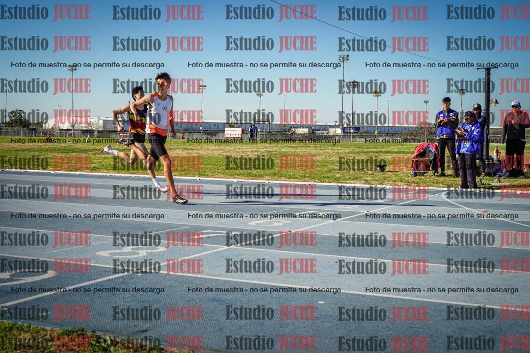 Fotos de los 400 m llanos de varones