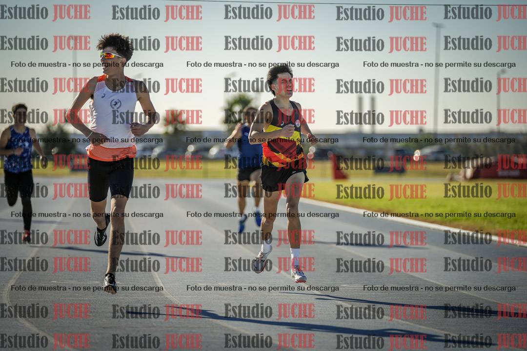 Fotos de los 400 m llanos de varones