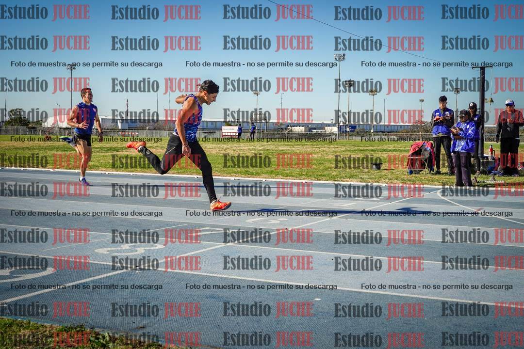 Fotos de los 400 m llanos de varones
