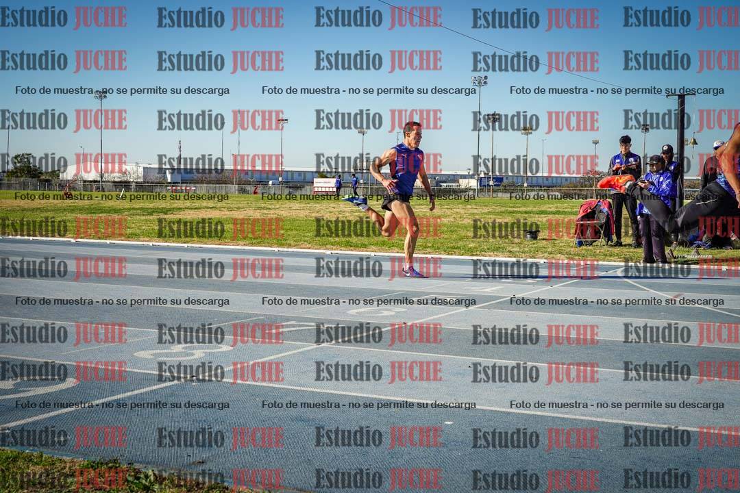 Fotos de los 400 m llanos de varones