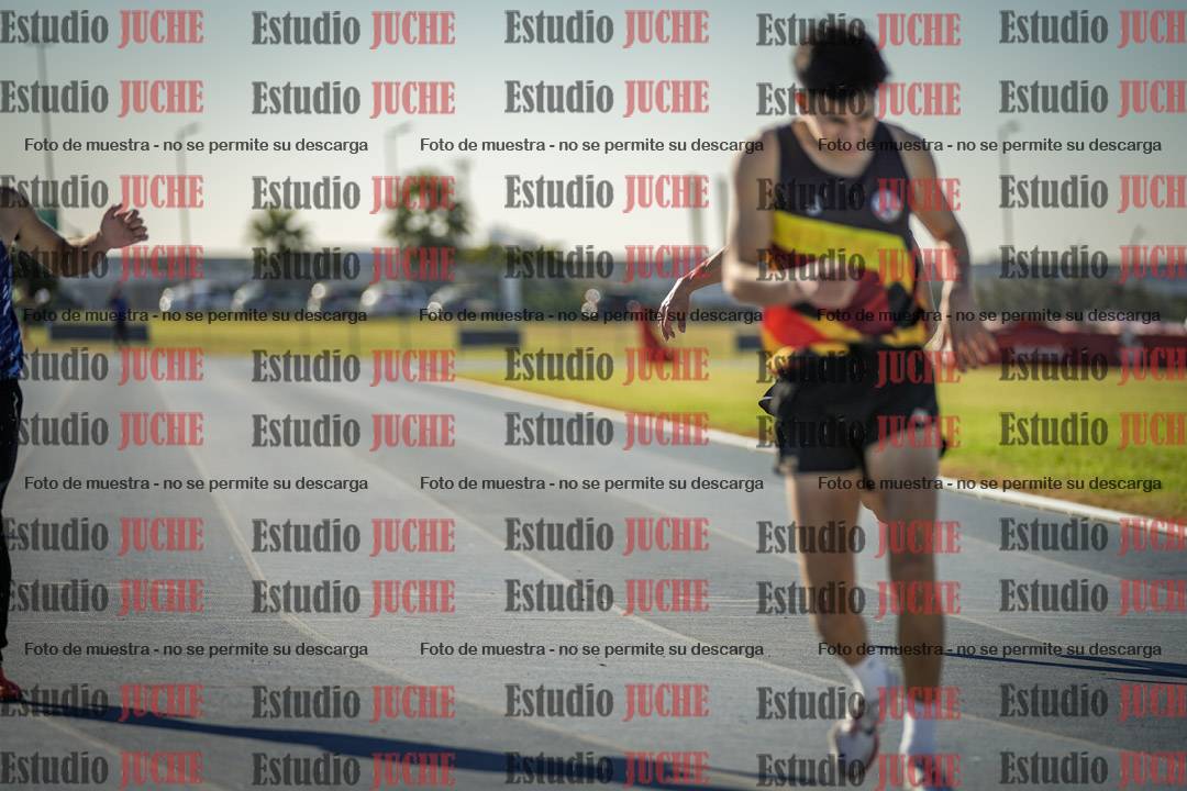 Fotos de los 400 m llanos de varones