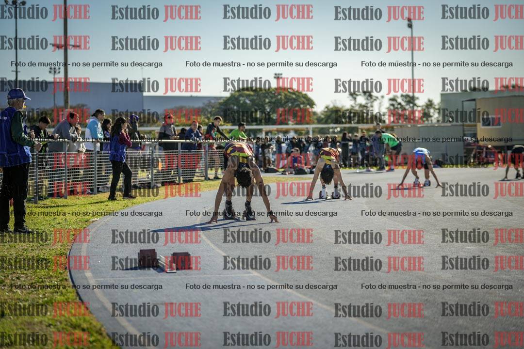 Fotos de los 400 m llanos de varones