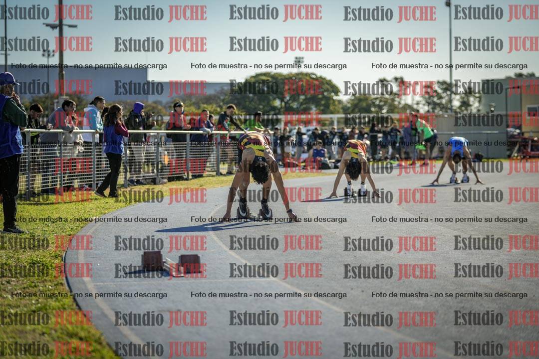 Fotos de los 400 m llanos de varones