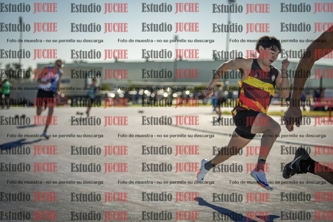Fotos de los 400 m llanos de varones