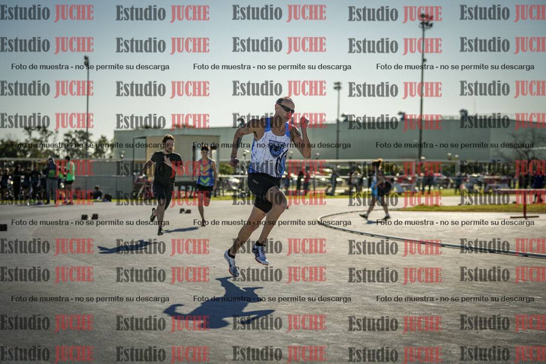 Fotos de los 400 m llanos de varones