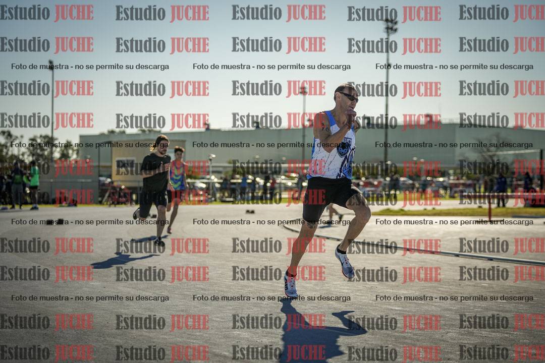 Fotos de los 400 m llanos de varones