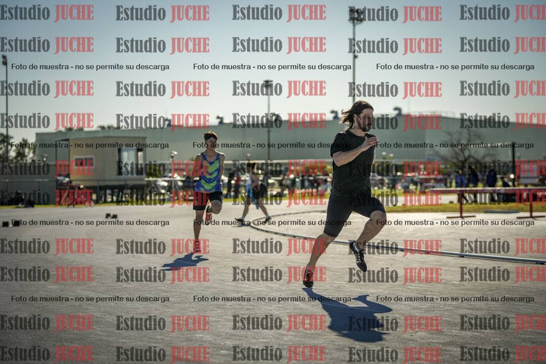 Fotos de los 400 m llanos de varones