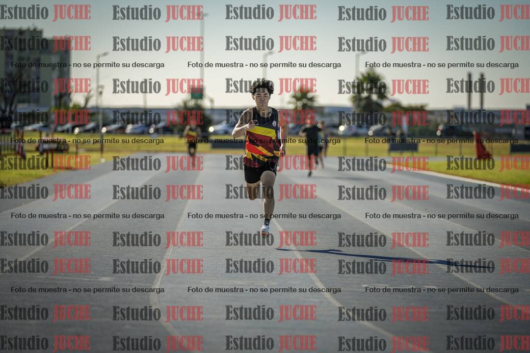 Fotos de los 400 m llanos de varones
