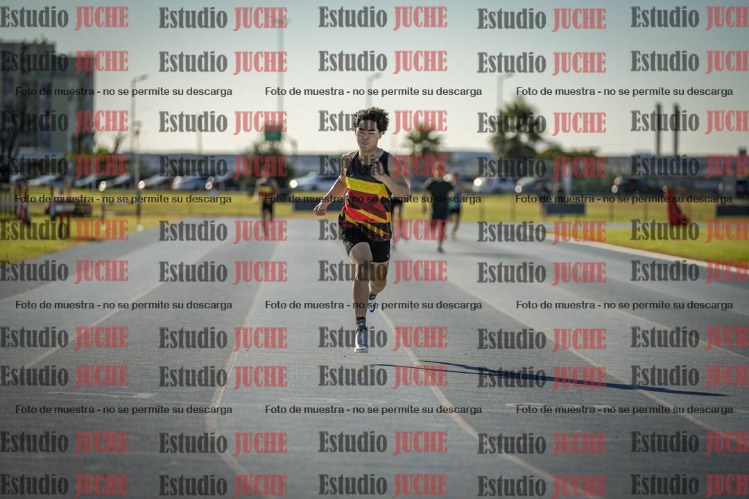 Fotos de los 400 m llanos de varones