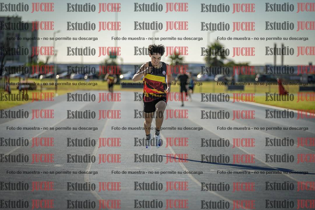 Fotos de los 400 m llanos de varones