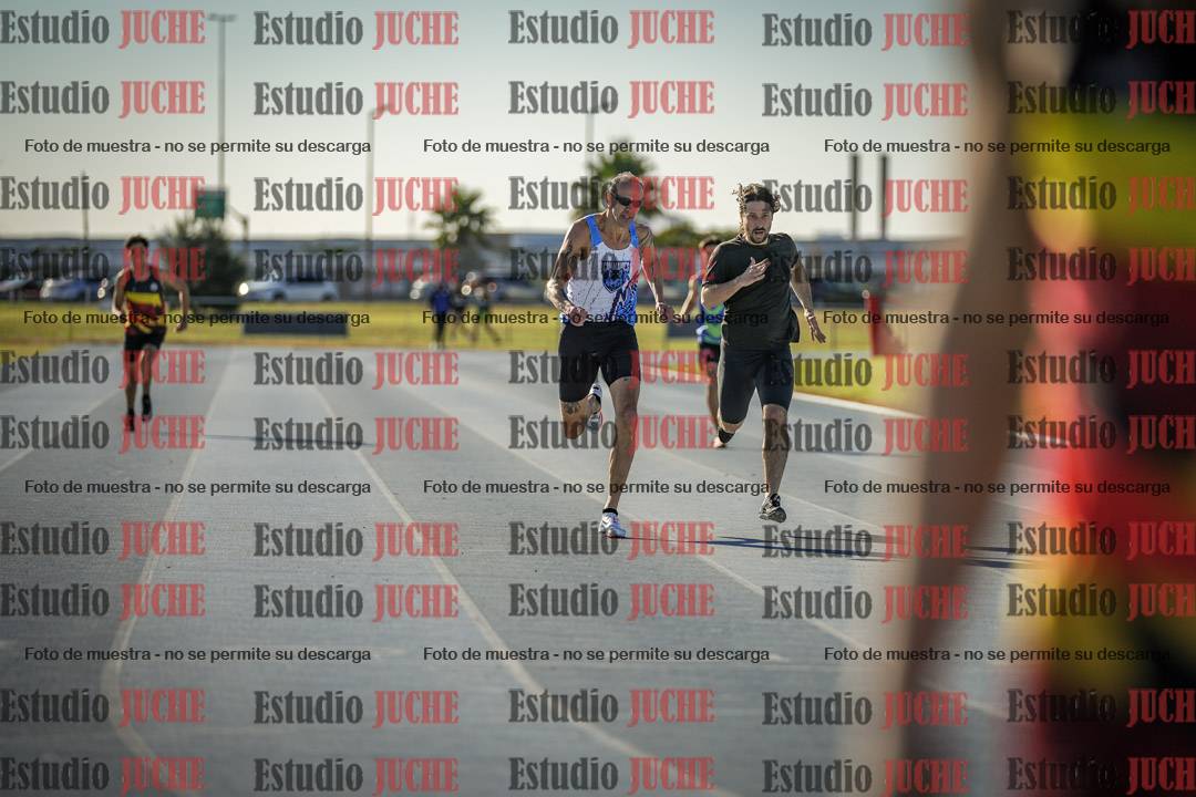 Fotos de los 400 m llanos de varones