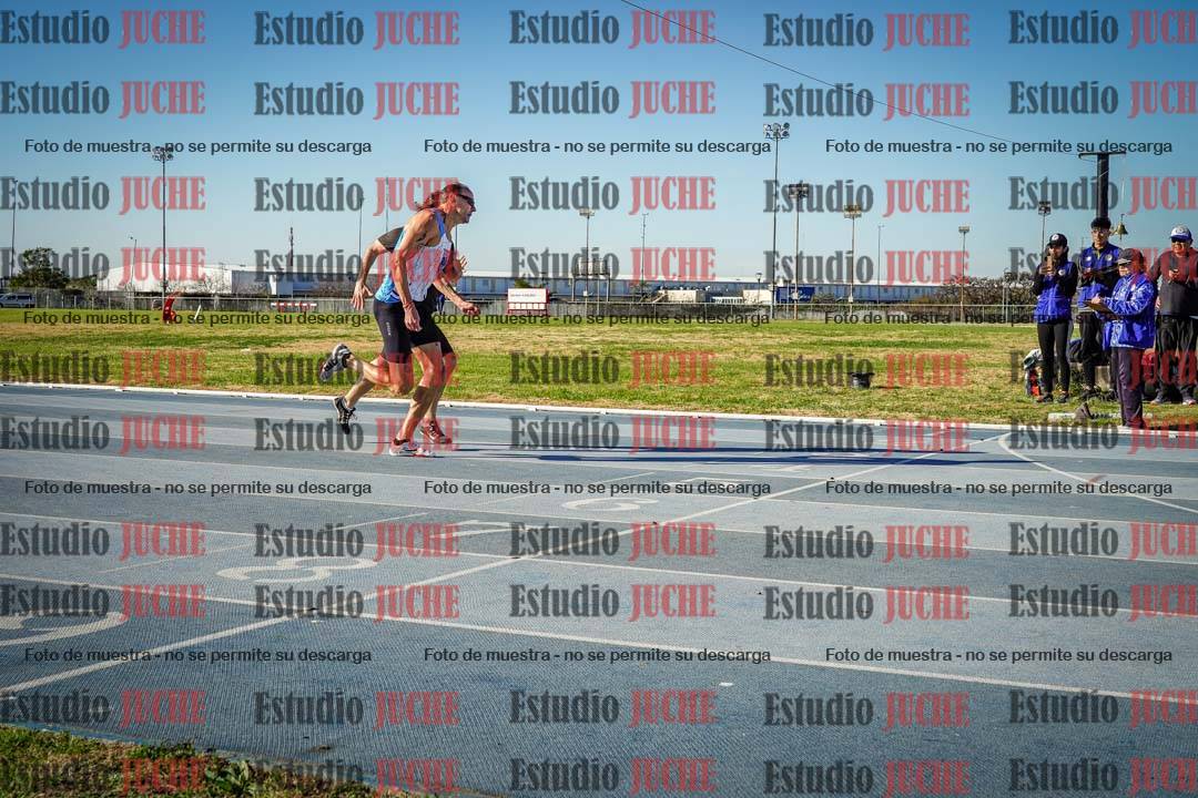 Fotos de los 400 m llanos de varones