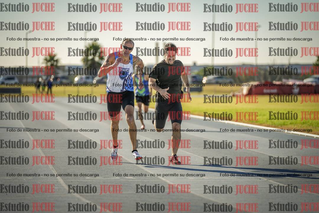 Fotos de los 400 m llanos de varones