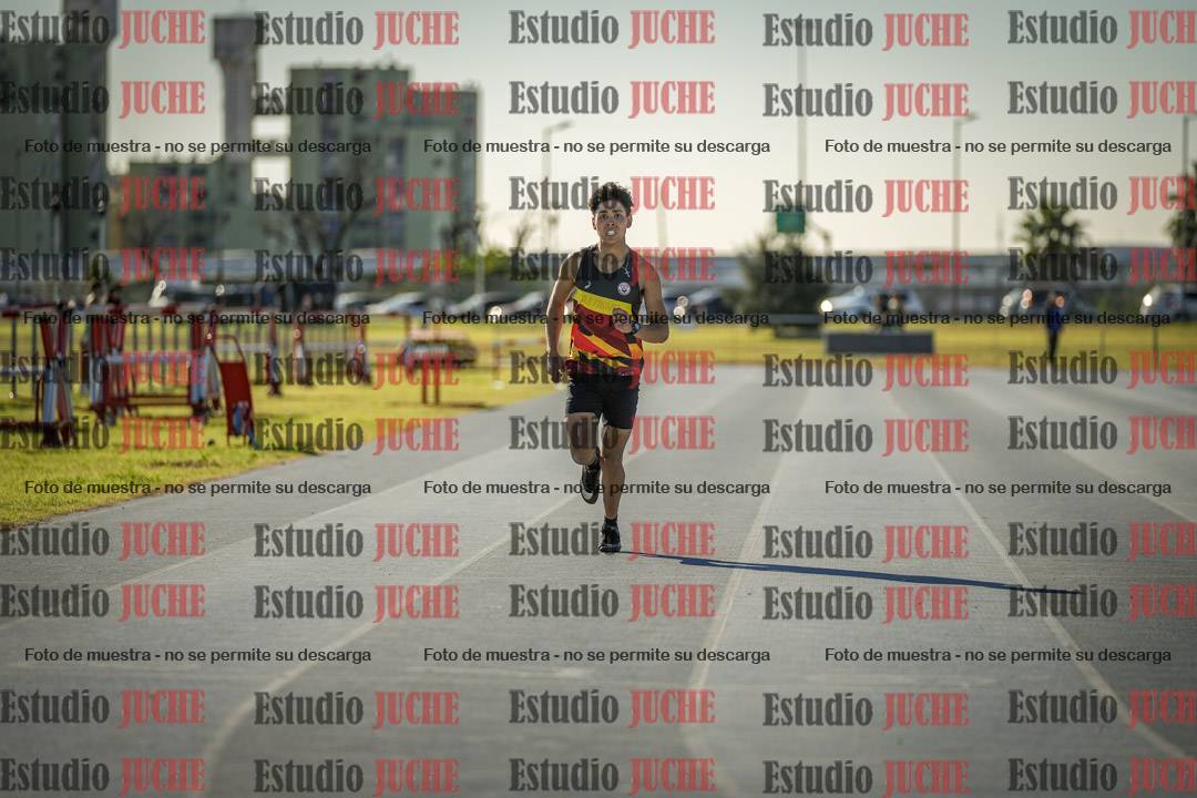 Fotos de los 400 m llanos de varones
