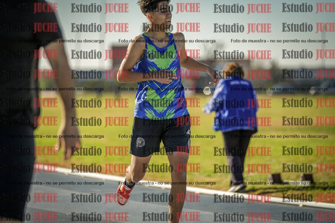 Fotos de los 400 m llanos de varones