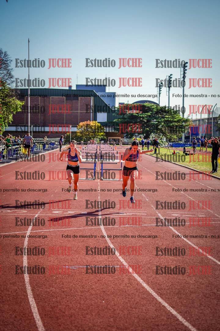 Fotos de los 80 m con vallas de mujeres