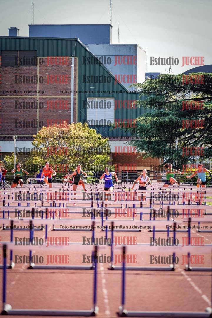 Fotos de los 100 m con vallas de mujeres