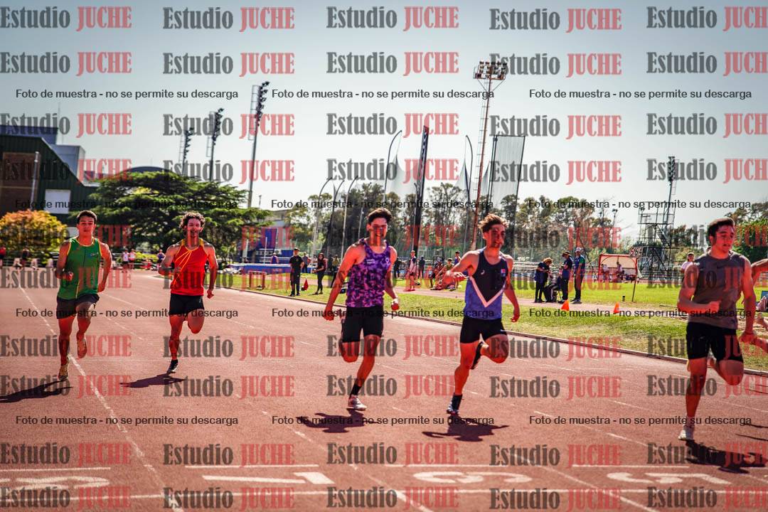 Fotos de los 100 m llanos de varones