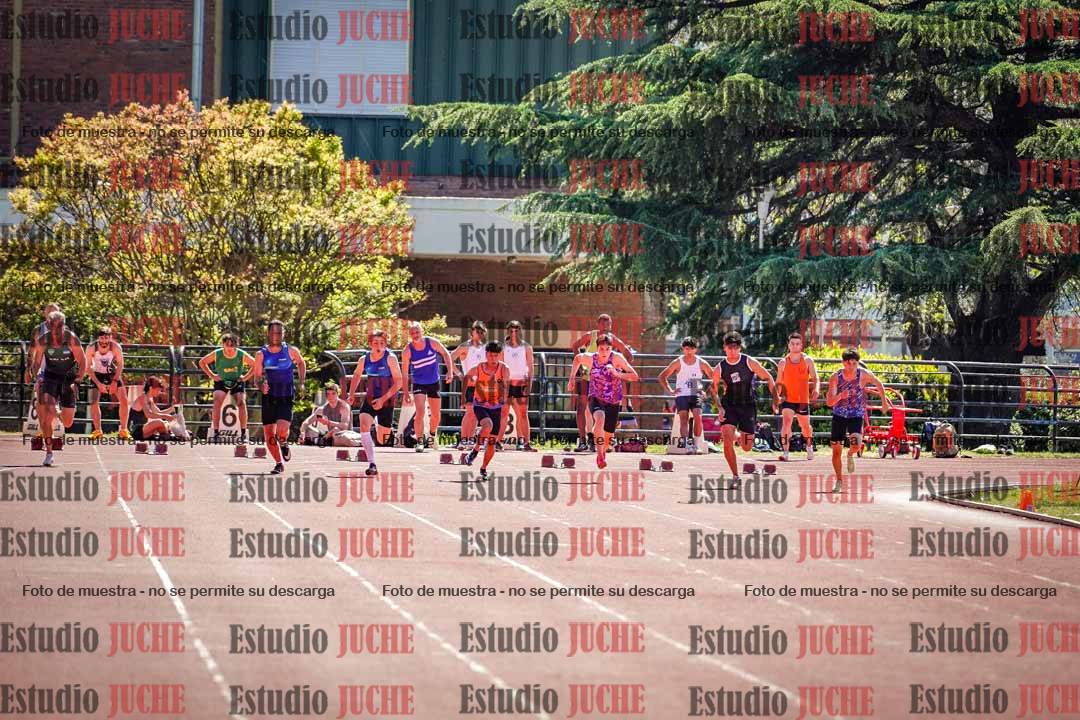 Fotos de los 100 m llanos de varones