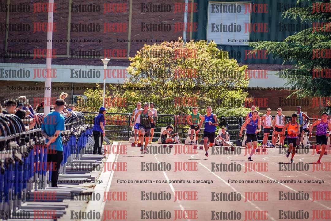 Fotos de los 100 m llanos de varones
