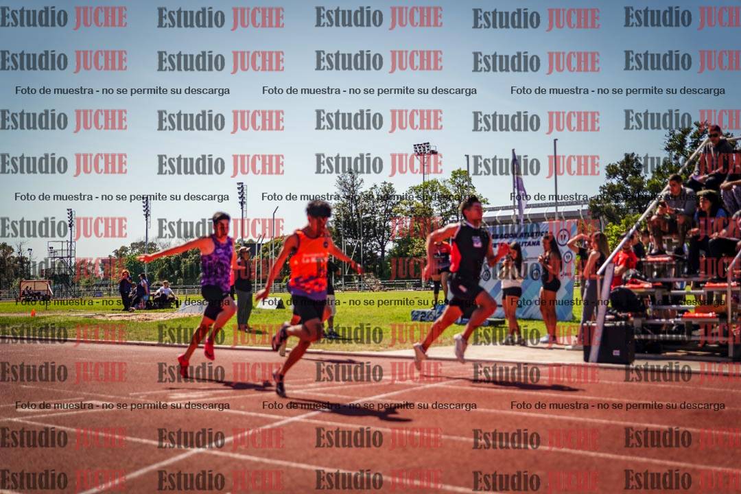 Fotos de los 100 m llanos de varones