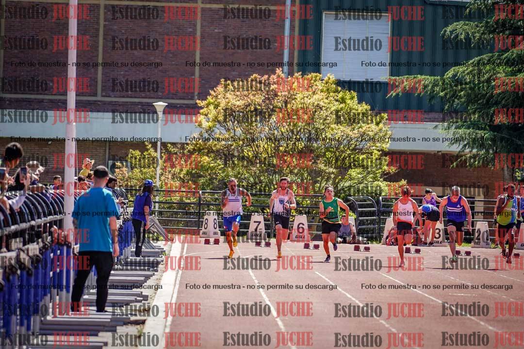 Fotos de los 100 m llanos de varones