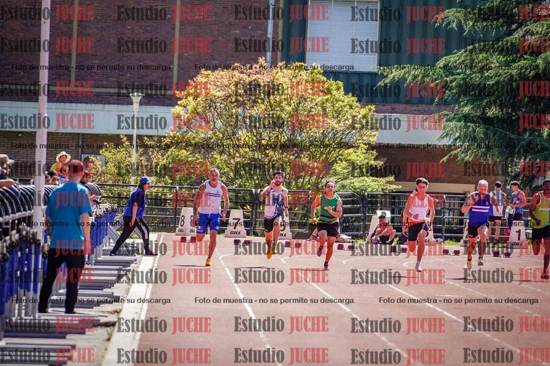 Fotos de los 100 m llanos de varones
