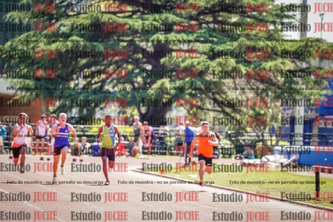 Fotos de los 100 m llanos de varones