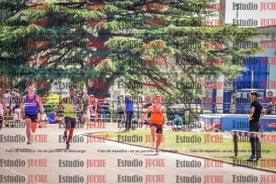 Fotos de los 100 m llanos de varones