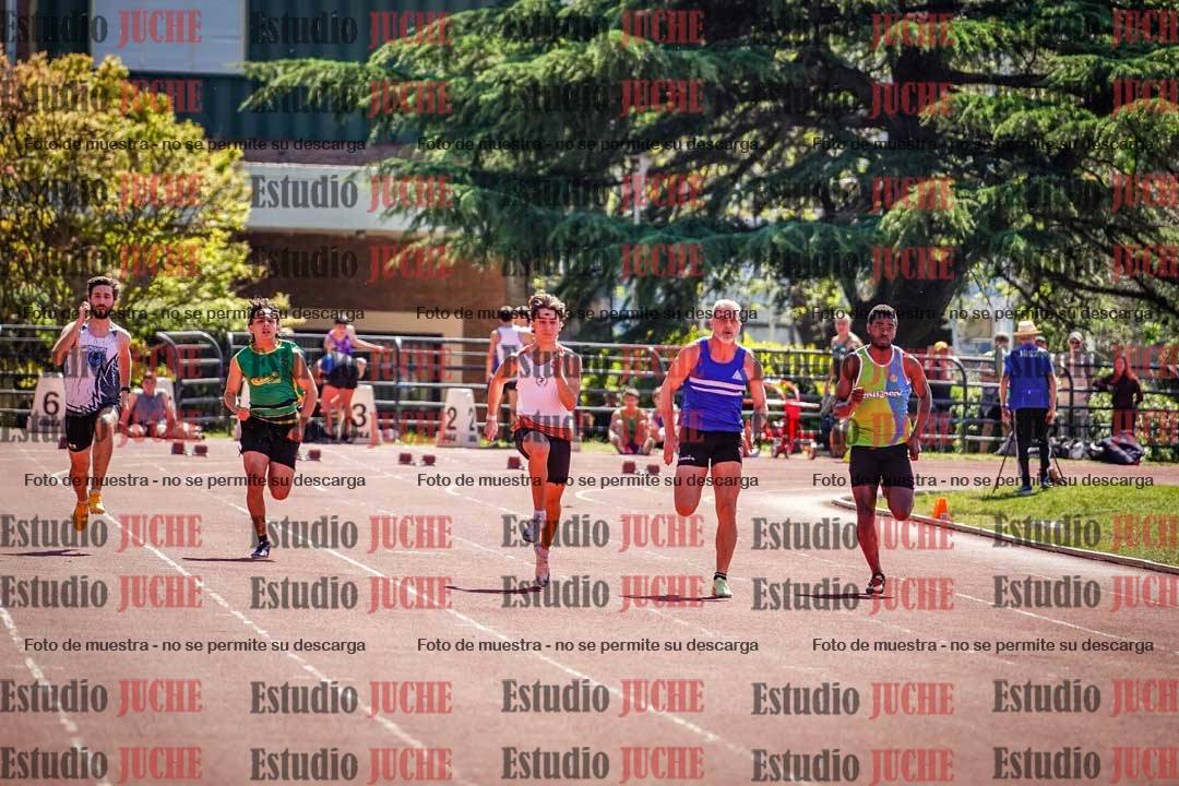 Fotos de los 100 m llanos de varones