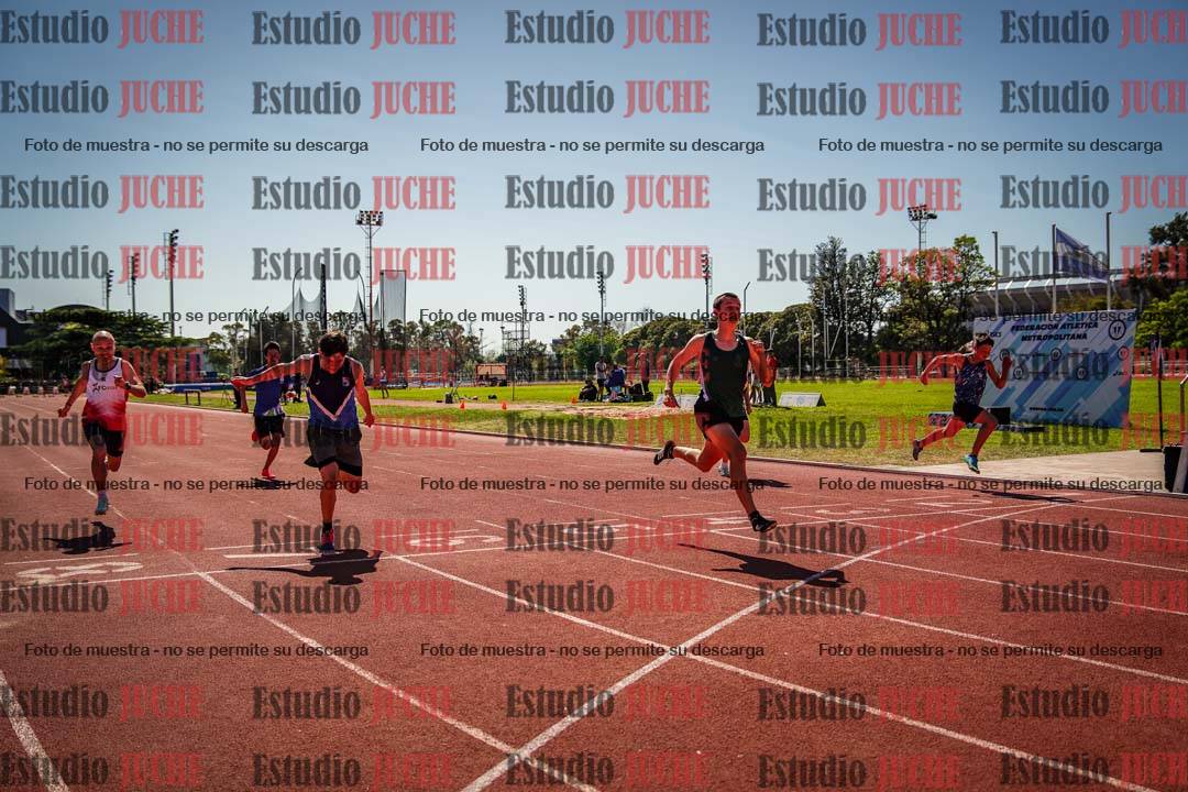 Fotos de los 100 m llanos de varones