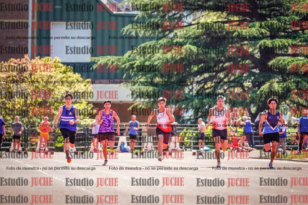Fotos de los 100 m llanos de varones