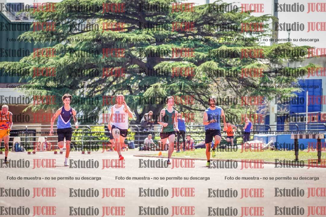 Fotos de los 100 m llanos de varones