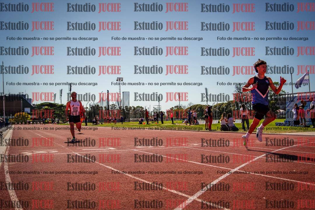 Fotos de los 100 m llanos de varones