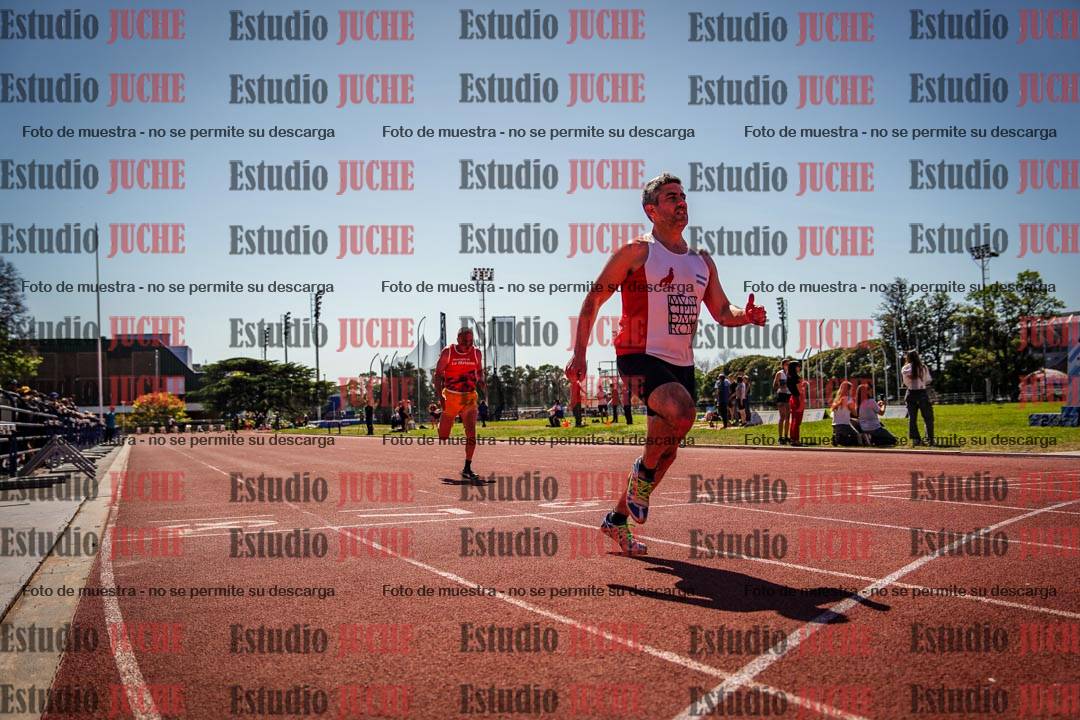 Fotos de los 100 m llanos de varones