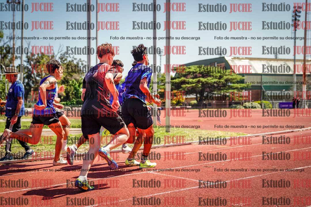 Fotos de los 600 m llanos de varones
