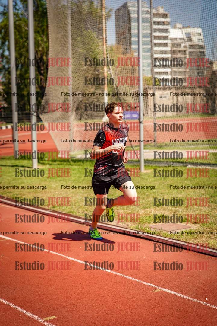 Fotos de los 600 m llanos de varones