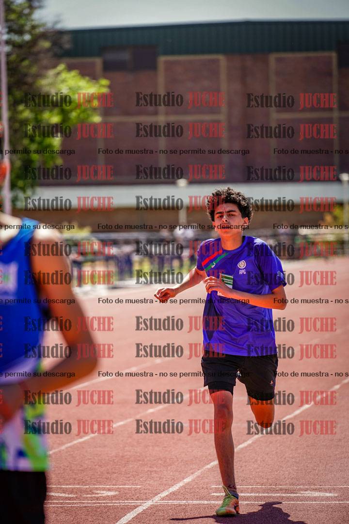 Fotos de los 600 m llanos de varones