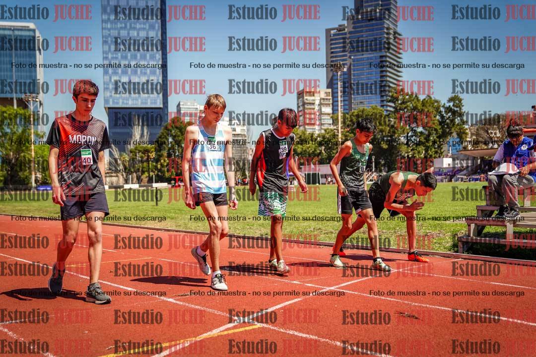 Fotos de los 600 m llanos de varones