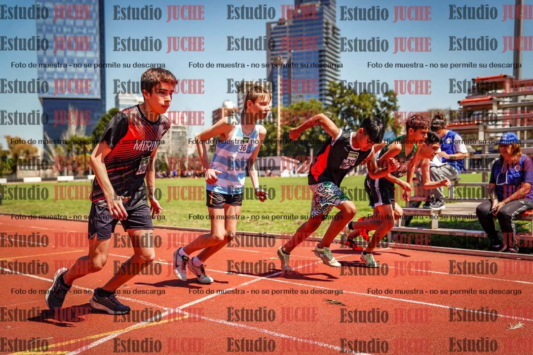 Fotos de los 600 m llanos de varones