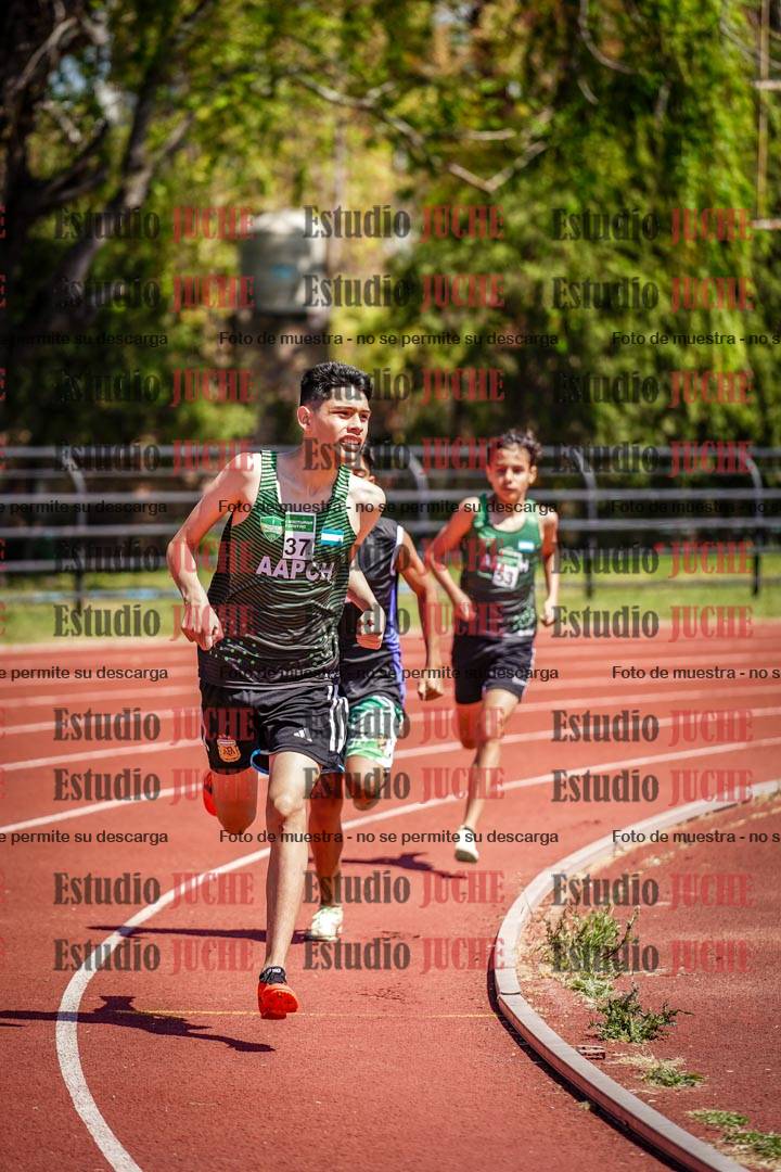 Fotos de los 600 m llanos de varones