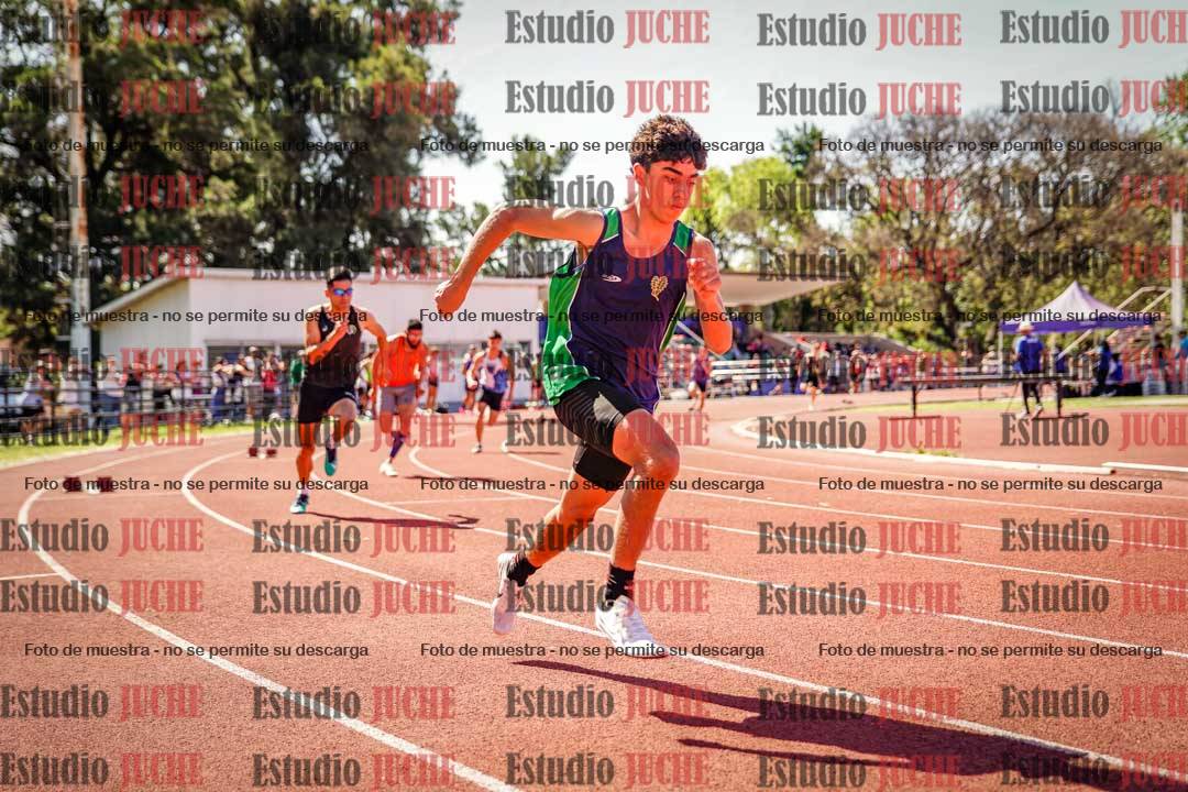 Fotos de los 400 m llanos de varones