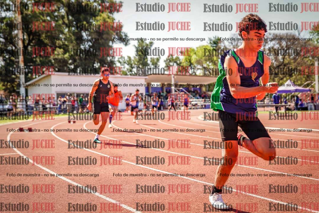 Fotos de los 400 m llanos de varones