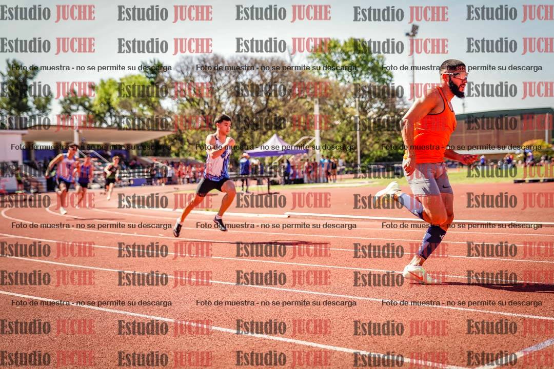 Fotos de los 400 m llanos de varones