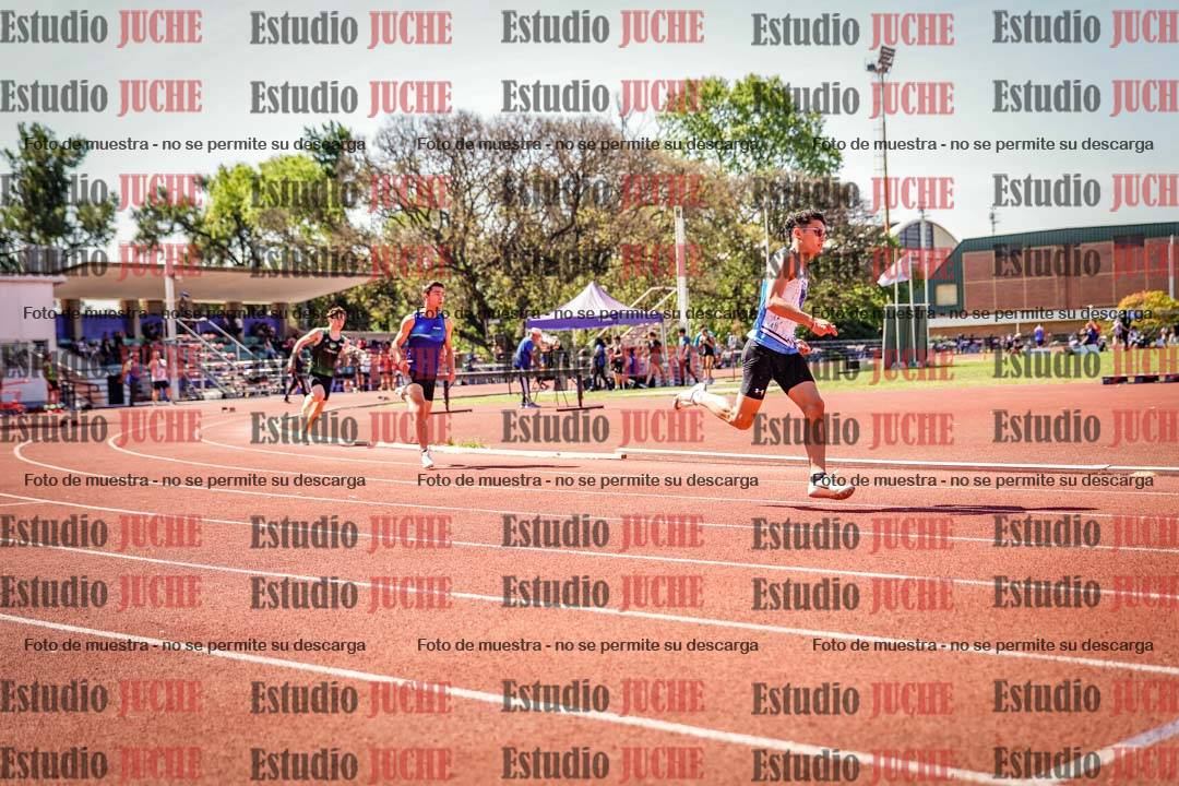 Fotos de los 400 m llanos de varones