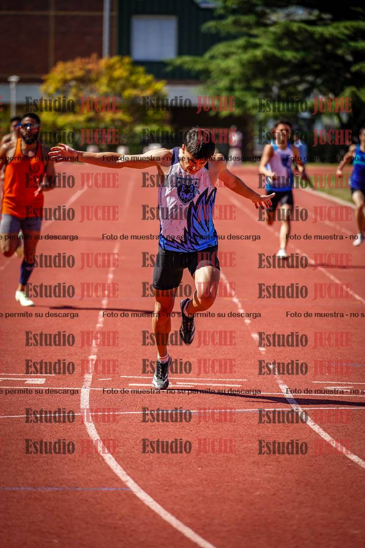 Fotos de los 400 m llanos de varones