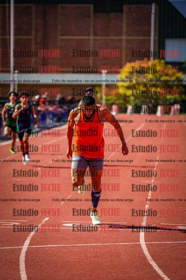 Fotos de los 400 m llanos de varones