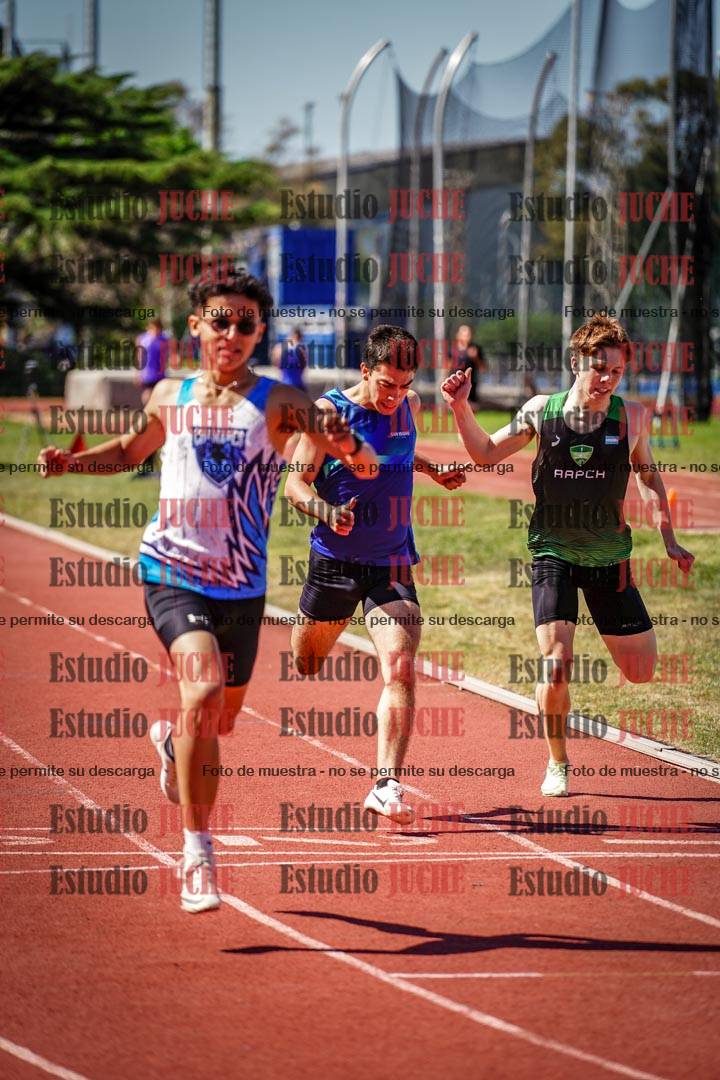 Fotos de los 400 m llanos de varones